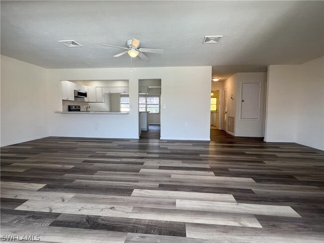 Building Photo - 4012 Coronado Pkwy