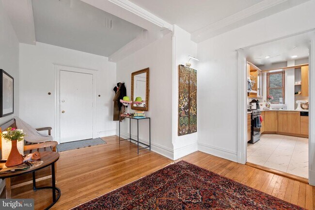 Building Photo - 1514 17th St NW