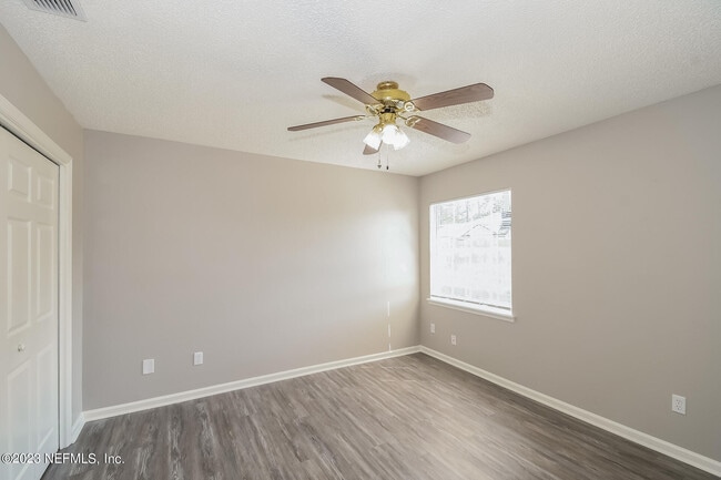 Building Photo - 8294 Rocky Creek Ct