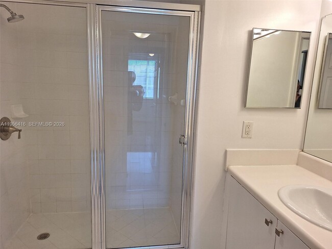 Building Photo - 2240 E Preserve Way