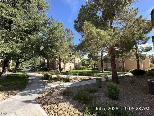 Building Photo - 1150 N Buffalo Dr
