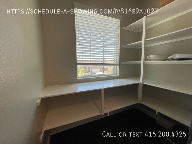 Building Photo - 30080 Pine Needle Rd