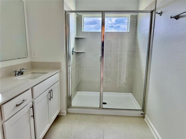 Building Photo - 2658 Armstrong Ave