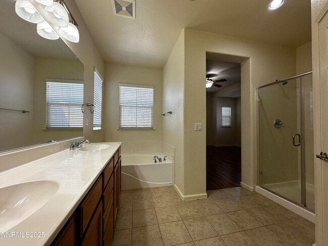 Building Photo - 6935 Sacred Cir