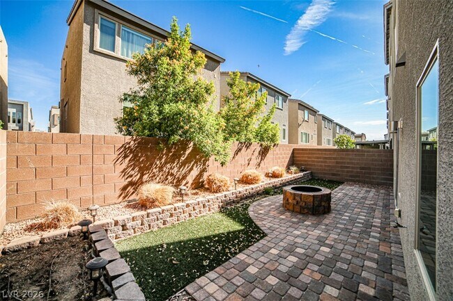 Building Photo - 8052 Haywood Estate Ave