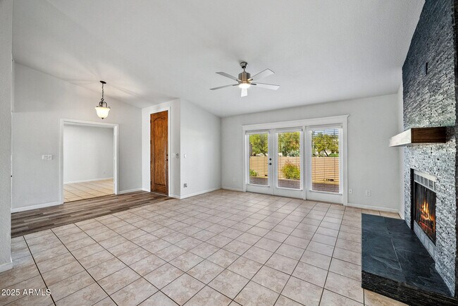 Building Photo - 6039 E Skinner Dr