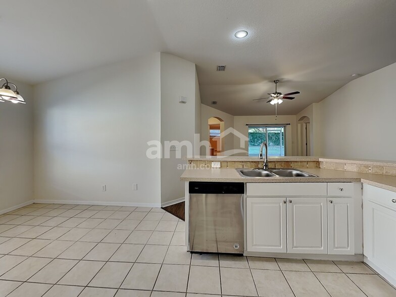 Building Photo - 4528 Portobello Cir