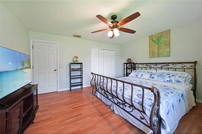 Building Photo - "Charming 3-Bedroom Retreat with 1678 Sq F...