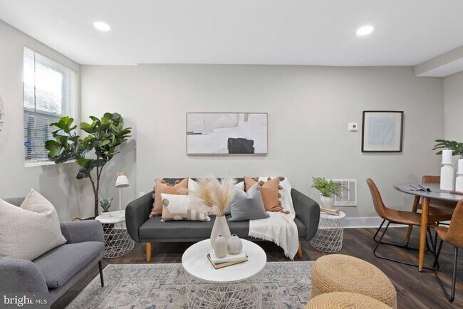 Building Photo - 1510 Ramsay St