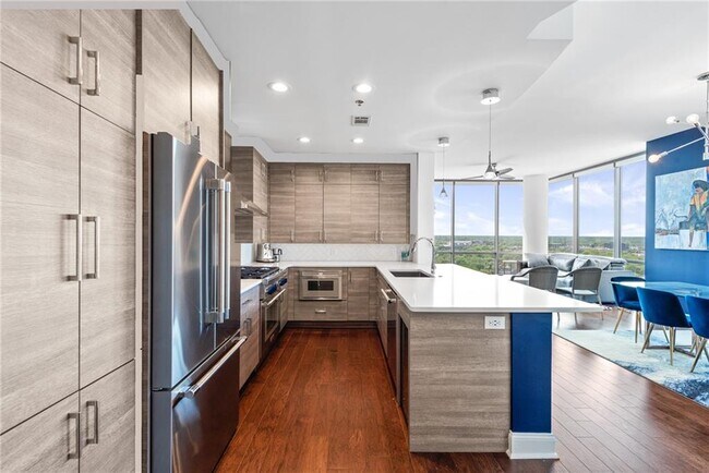 Building Photo - 270 17th St NW