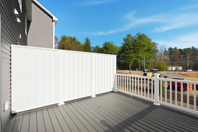 Building Photo - 7 Elise Ave