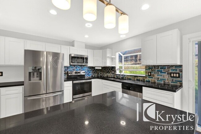 Building Photo - 160 Chapman Ct