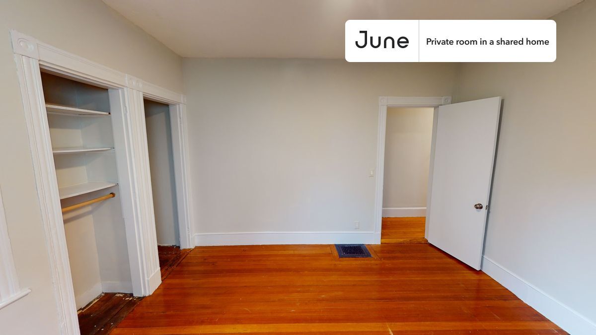 Building Photo - Private bedroom in 2 bed/1 bath Home