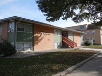 Building Photo - Lamplighter Park Plaza - 422 N. 11th
