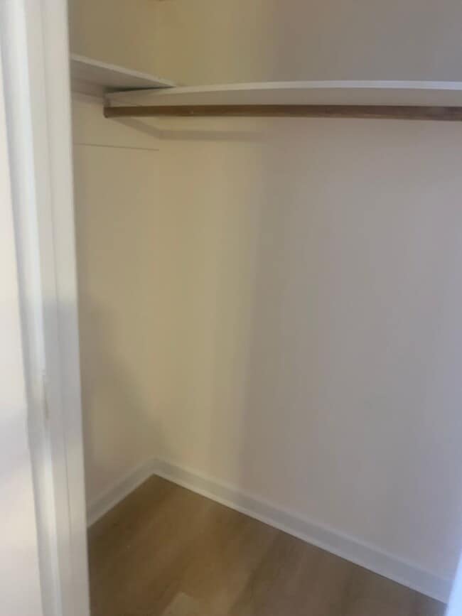 Building Photo - NORTH HILLS CHARMER--2 STORY--DOWNSTAIRS BEDROOM/OFFICE--FORMAL AREAS-LAUNDRY/MUD AREA-CARPORT