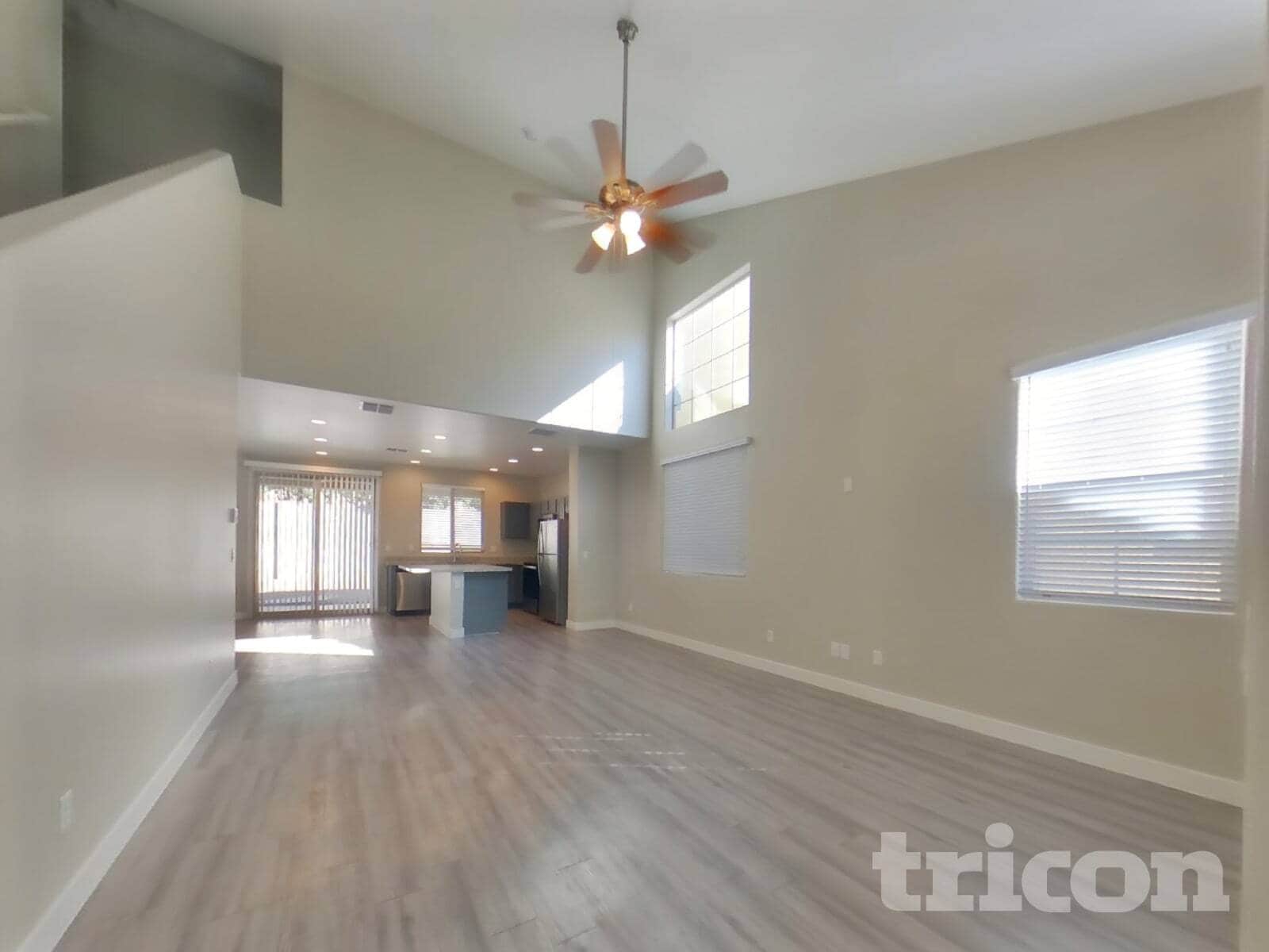 Building Photo - 2638 E Danbury Rd