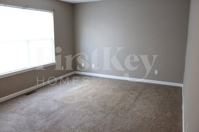 Building Photo - 107 Azalea Dr