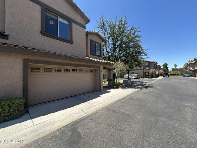 Building Photo - 3006 N 37th St
