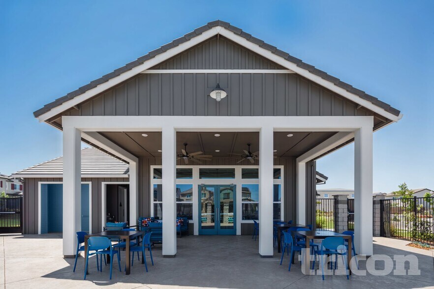 Building Photo - 2129 Comstock Ln