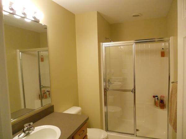 Building Photo - 8102 Addington Dr
