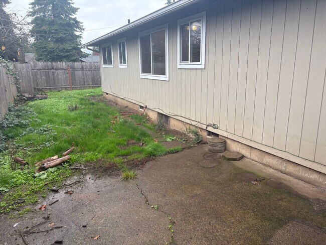 Building Photo - KeBr01 ~ 486/488 52nd Street