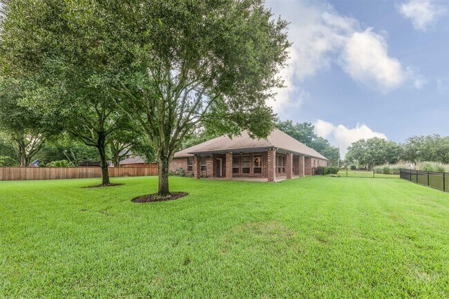Building Photo - 32611 Waltham Crossing