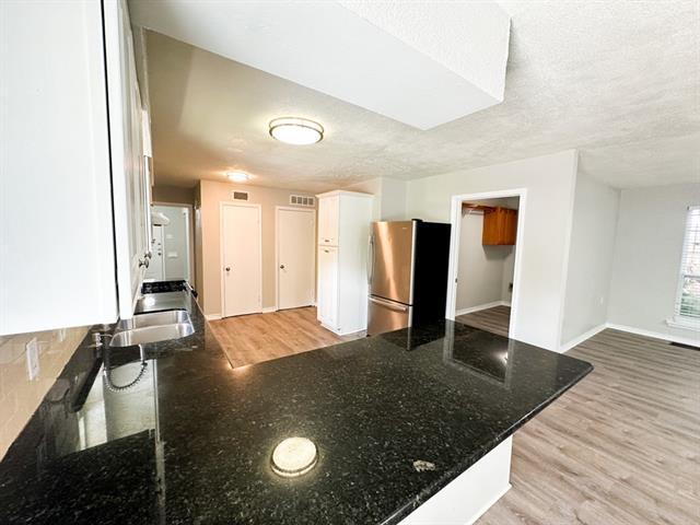 Building Photo - 6461 Danbury Ln