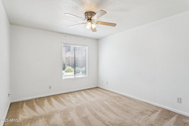 Building Photo - 5995 N 78th St