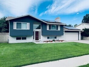 Building Photo - Beautiful Taylorsville Home With Hot Tub!