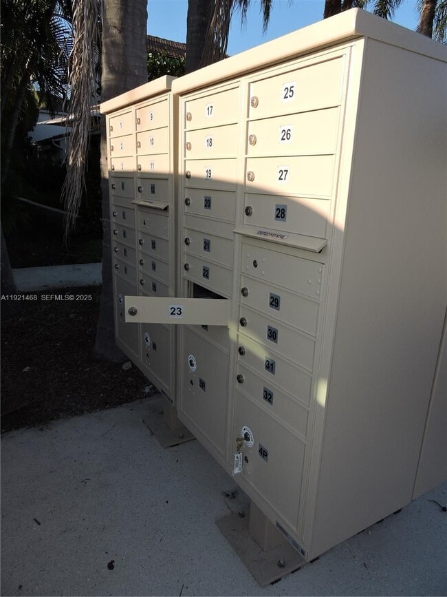 Building Photo - 18744 SW 28th Ct