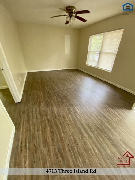 Building Photo - 4713 3 Island Rd