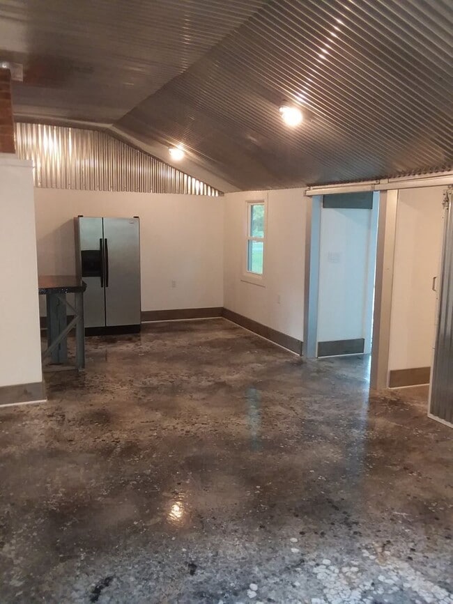 Building Photo - Beautiful 2 Bedroom in York, PA!
