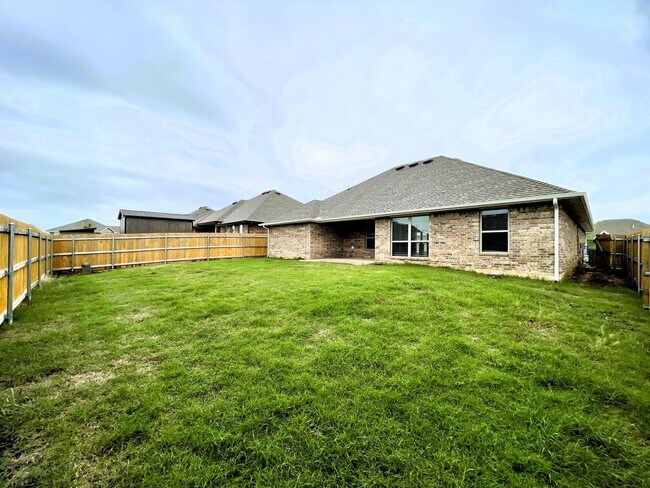 Building Photo - Contemporary Charm: Exceptional Home with ...