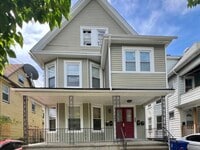 Building Photo - 743 Iranistan Ave