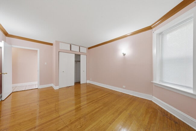 Building Photo - 6316 N Artesian Ave