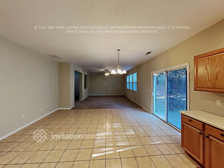 Building Photo - 120 Branch Valley Dr