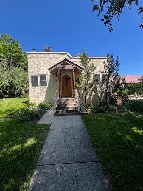 Building Photo - 978 E 5th Ave