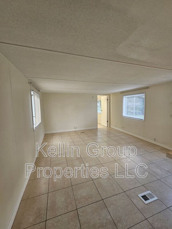 Building Photo - 2511 Futch Rd