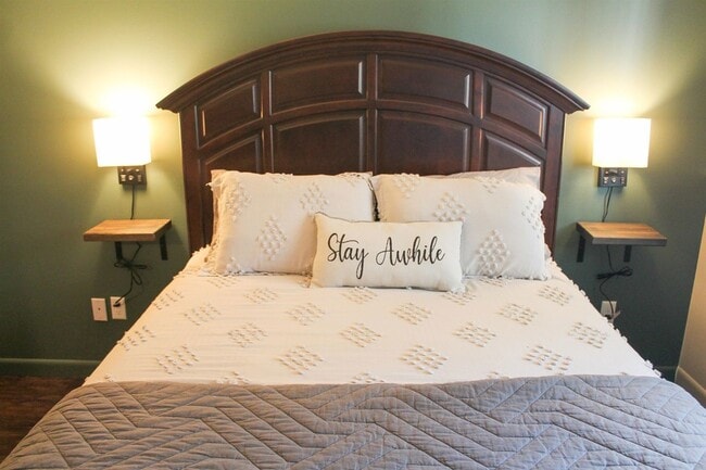 Building Photo - 22 Orris Rd