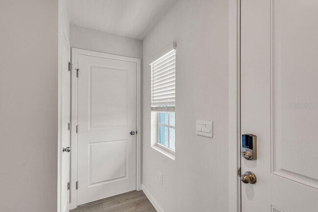 Building Photo - 1469 Harmon Dr