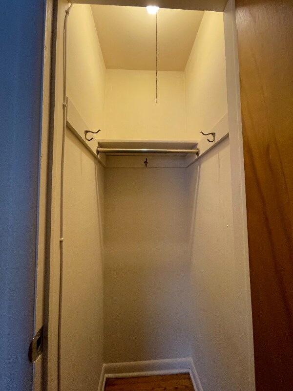 Building Photo - 1500 King Ave