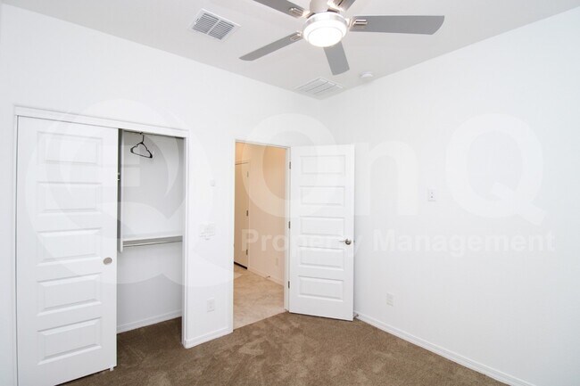 Building Photo - 23020 E Calle Luna