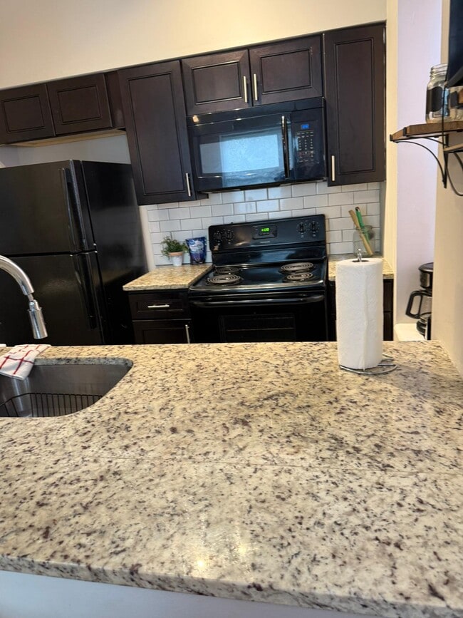 Building Photo - 3854 Folsom Ave