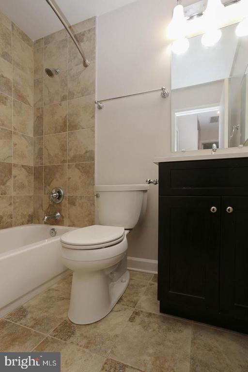 Building Photo - 4710 Leyden Way