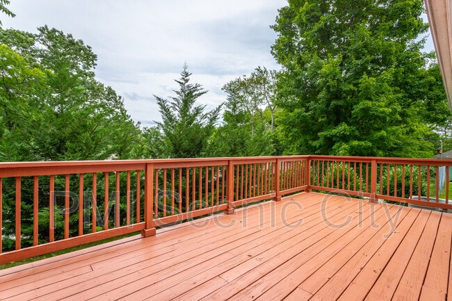 Building Photo - 416 Jadie Ln