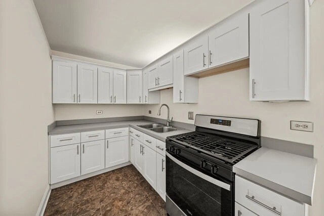 Building Photo - 5975 N Odell Ave