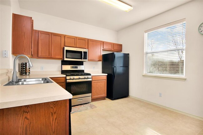 Building Photo - 14416 Lewis Carroll Ln