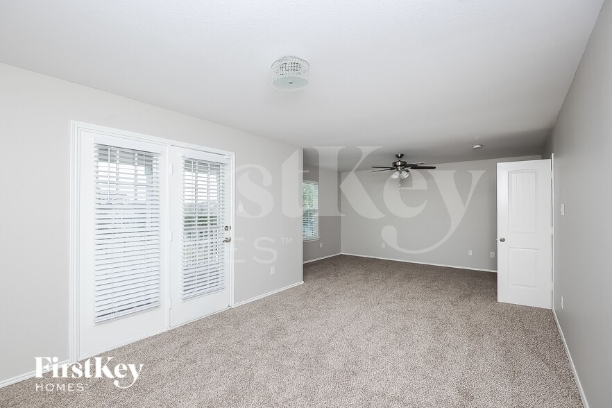 Building Photo - 1912 Cabrera Ln