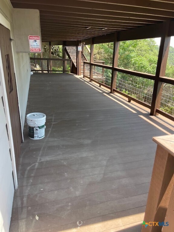 Building Photo - 744 Hill Top Dr