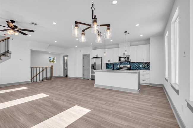 Building Photo - 5303 Kindred Gdn Ln